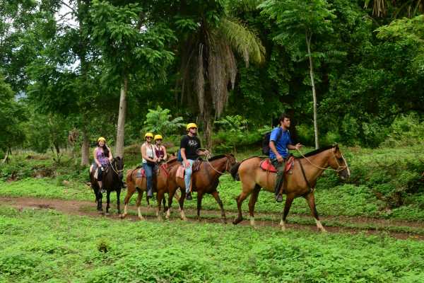 Horseback Riding Tour Los Sue&ntilde;os