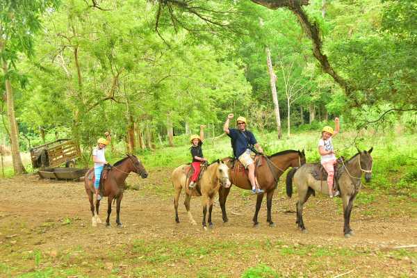 Horseback Riding Tour Los Sue&ntilde;os