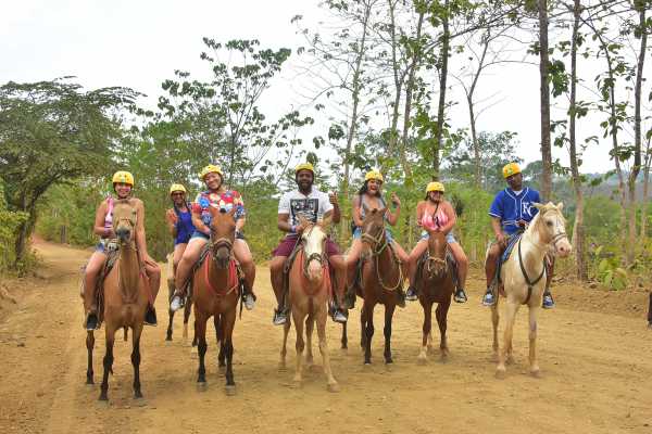 Horseback Riding Tour Los Sue&ntilde;os