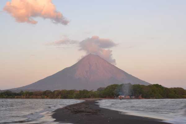 Nicaragua Overnight Tour
