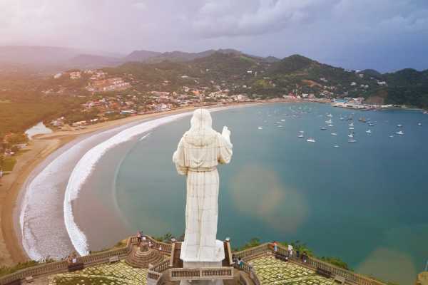 Nicaragua Overnight Tour