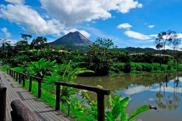 Overnight Arenal Volcano Journey