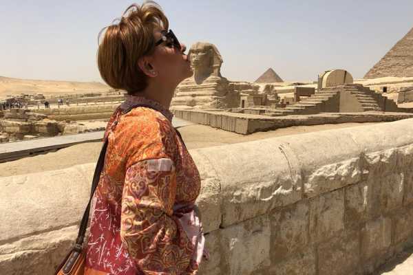 Half Day Tour Pyramids of Giza and Sphinx small group