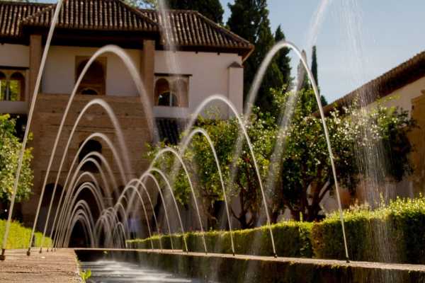 Visita Alhambra, Generalife y Alcazaba (max 8 personas)