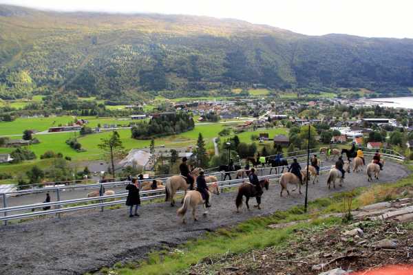 Panoramic riding trip Nordfjordeid