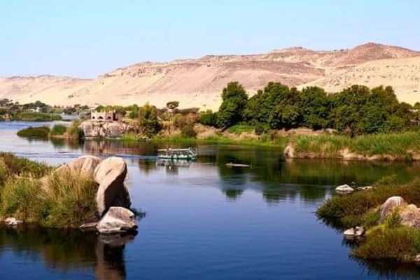 Private transfer from Aswan to Marsaalam airport