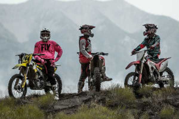 Single Track Dirt Bike Mountain Tour