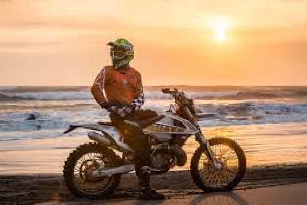 Single Track Dirt Bike Mountain Tour