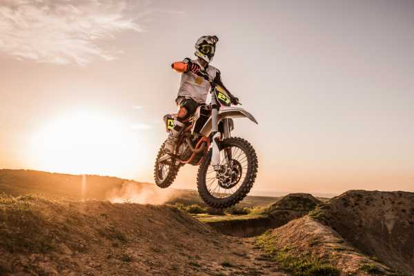 Single Track Dirt Bike Mountain Tour