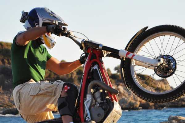 Single Track Dirt Bike Mountain Tour