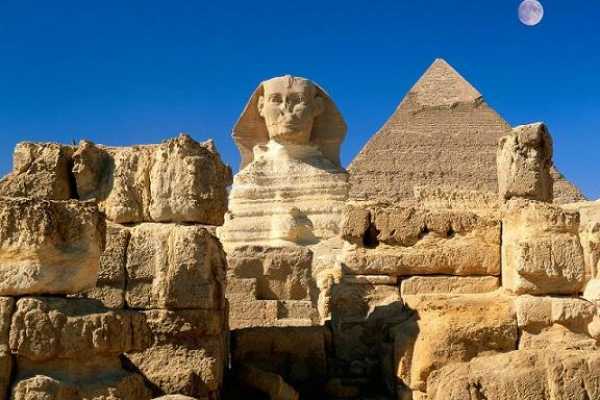 From Soma Bay to Cairo overnight tour by bus