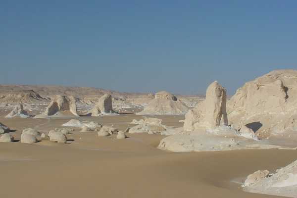 3 day trip to&nbsp;Bahariya Oasis&nbsp;and&nbsp;white desert&nbsp;from Cairo