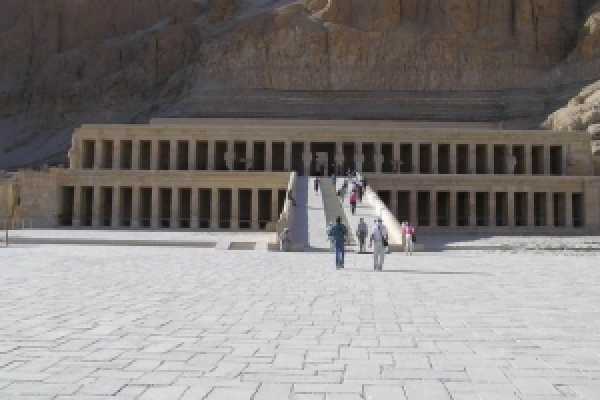 Luxor two days tour from Marsa Alam with hotair balloon
