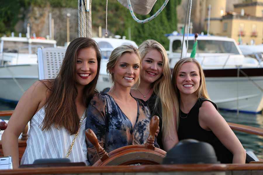 Feeling Italy Concierge Private Sailboat tour of Capri