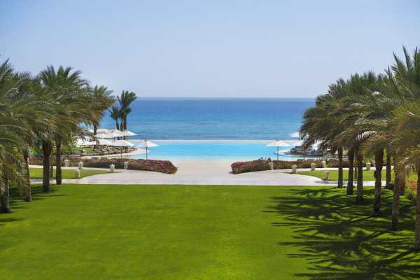 Private Transfer from Luxor Hotel to Sahel Hashesh Hotel