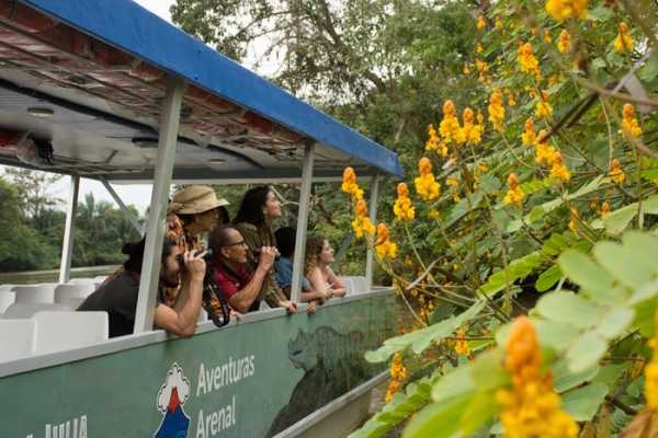 Arenal Wildlife and Hot Springs Combo