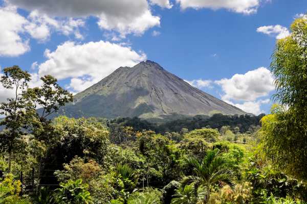 Arenal Wildlife and Hot Springs Combo