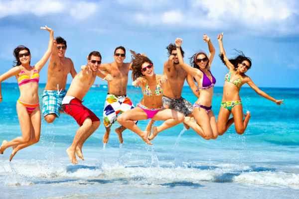 Beach and Pool Crawl Party Bus Tour