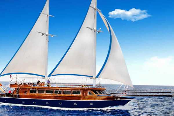 Pirates Premier Sailing Boat Trip In Hurghada