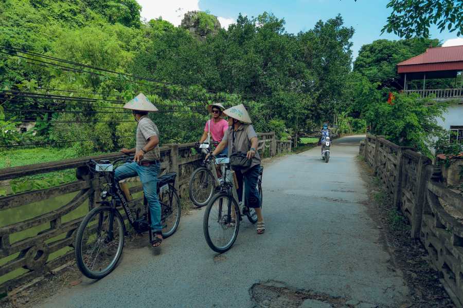 Ninh Binh Day Tour with Electric Bike | Small Group