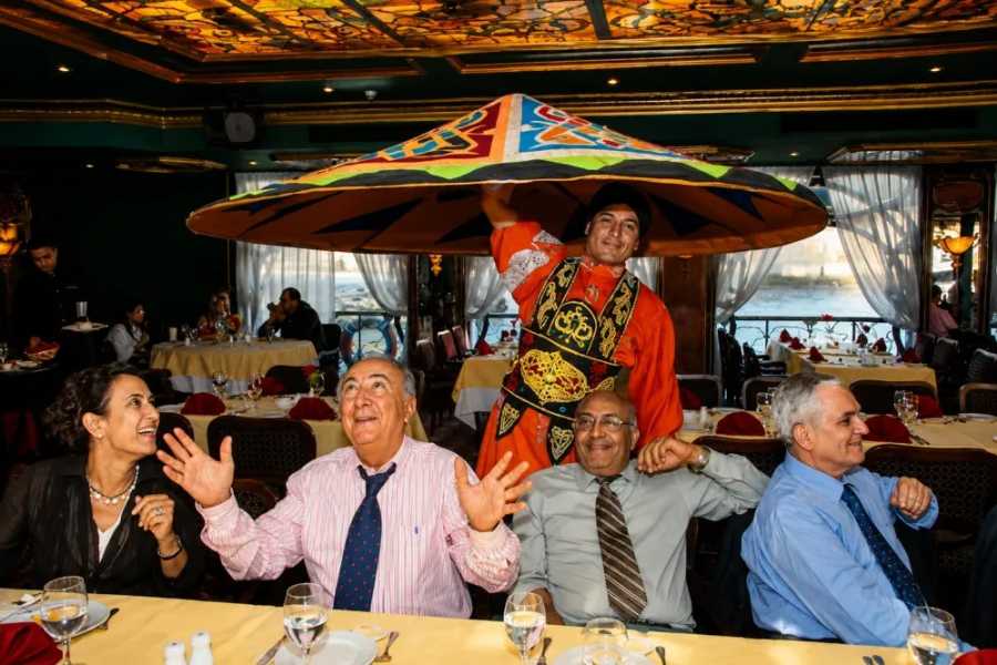 Let`s Explore Egypt Evening Dinner Nile Cruise in Cairo with Private Transport