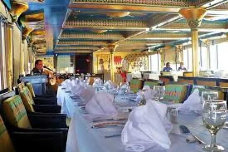 Let`s Explore Egypt Evening Dinner Nile Cruise in Cairo with Private Transport