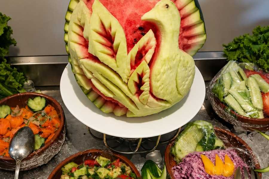 Let`s Explore Egypt Evening Dinner Nile Cruise in Cairo with Private Transport