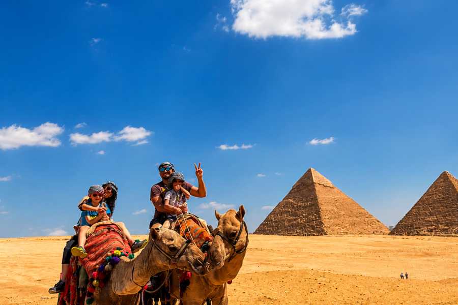 Let`s Explore Egypt Cairo Highlights: 3-Day Guided Tour with Dinner Cruise and Camel Ride
