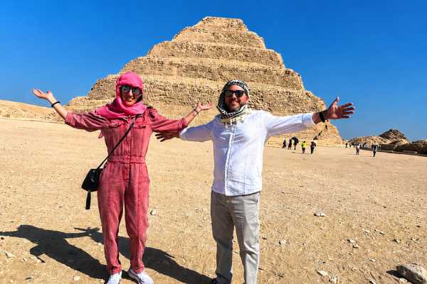 Pyramid Highlights: private Day Tour to Giza Sakkara and Dahshur from Cairo