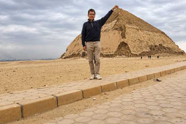 Day Tour to Memphis and Dahshur with Egyptian Lunch from Cairo
