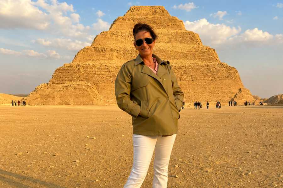 Let`s Explore Egypt Combo Tour to the Pyramids of Giza, Sakkara, Dahshur, and Memphis from Cairo