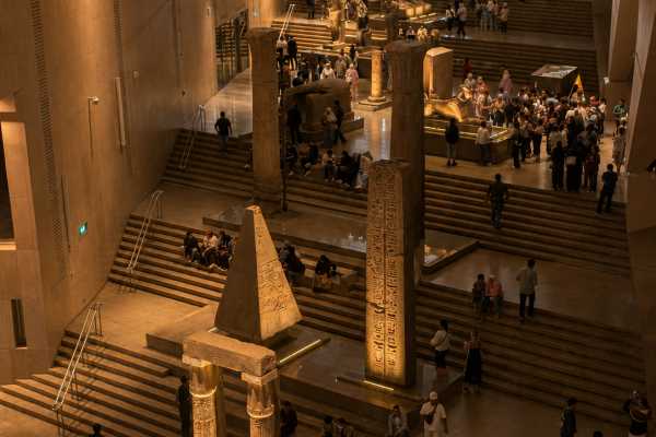 Full-day Giza Pyramids, Egyptian Museum with Pyramids view Lunch