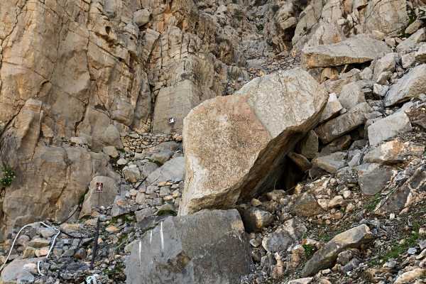 Scaling Jabal Jais North Side (Fri 12 Feb)
