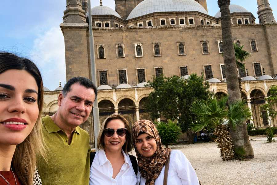 Let`s Explore Egypt Private 6-Hour Tour to Alabaster Mosque and Hanging Church in Cairo