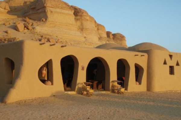 Wadi Al Hitan day trip  from Cairo