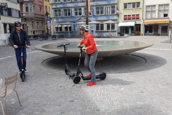 E-Scooter Tour "Best of Zurich"