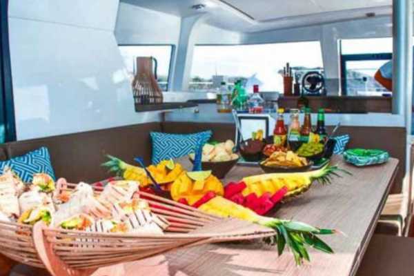 Manta Ray Private Catamaran Charter