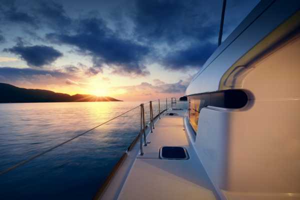 Manta Ray Private Catamaran Charter
