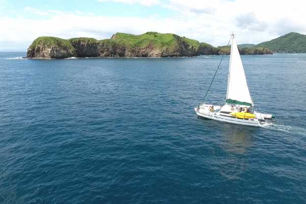 Manta Ray Private Catamaran Charter