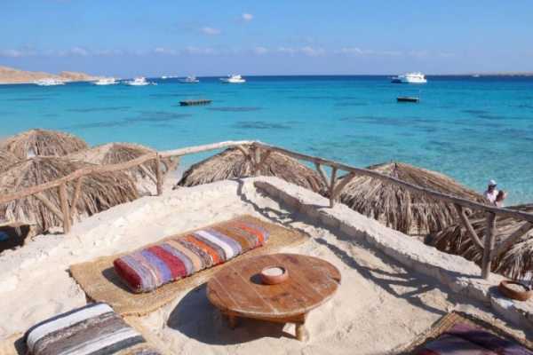 Mahmya Island Day Snorkeling Tour from El Gouna