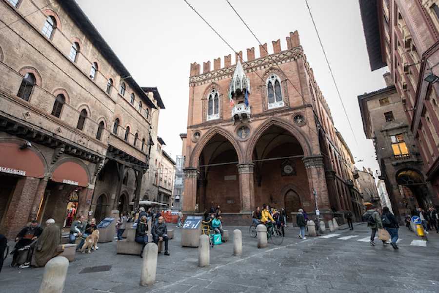 Bologna Welcome Discover Bologna - City centre walking tour