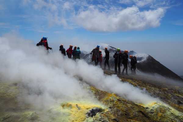 Etna Trekking ai Crateri Sommitali a 3300 mt- Versante Nord