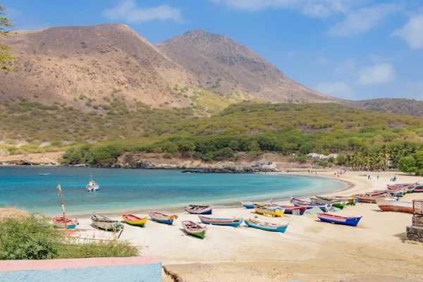 Volta &agrave; ilha de Santiago