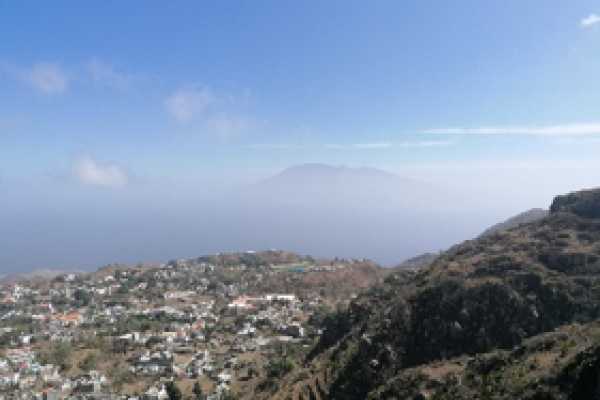 Caminhada nossa senhora do monte &ndash; fonta&iacute;nhas &ndash; vila