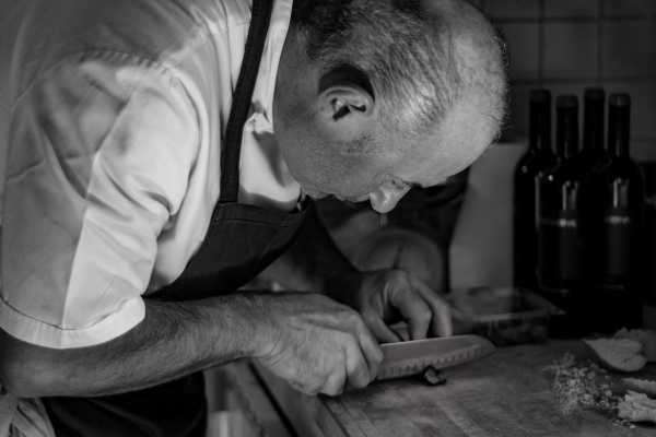 Caccia al tartufo con pranzo in ristorante a Palazzolo Acreide