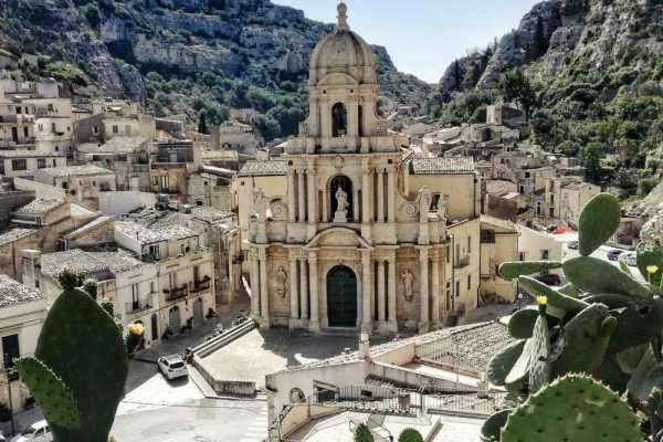 Montalbano Tour da Siracusa con autista privato