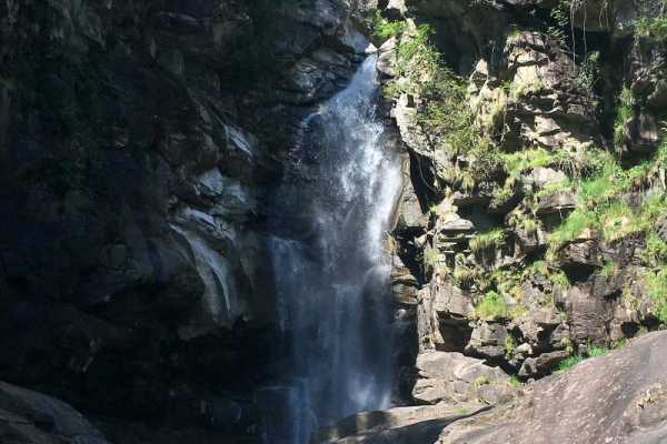 Iragna Plus - Half-day intermediate canyoning