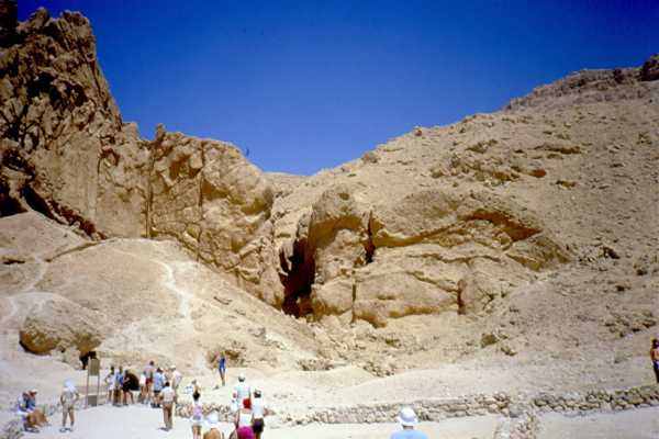 Half day Tour the west bank of Luxor