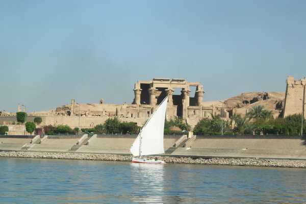 Aswan Airport Transfers To Luxor Hotels