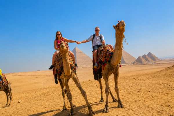 10 HOUR LAYOVER IN CAIRO
